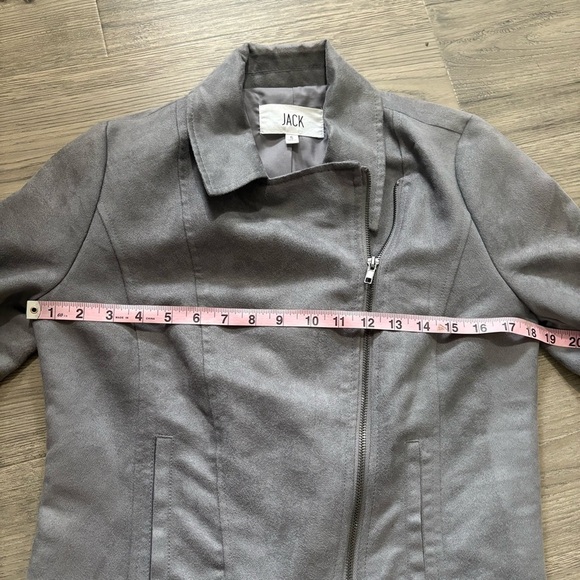 Jack BB Dakota Faux Suede Gray Jacket Asymmetrical Zip Size S Collar - Picture 11 of 11